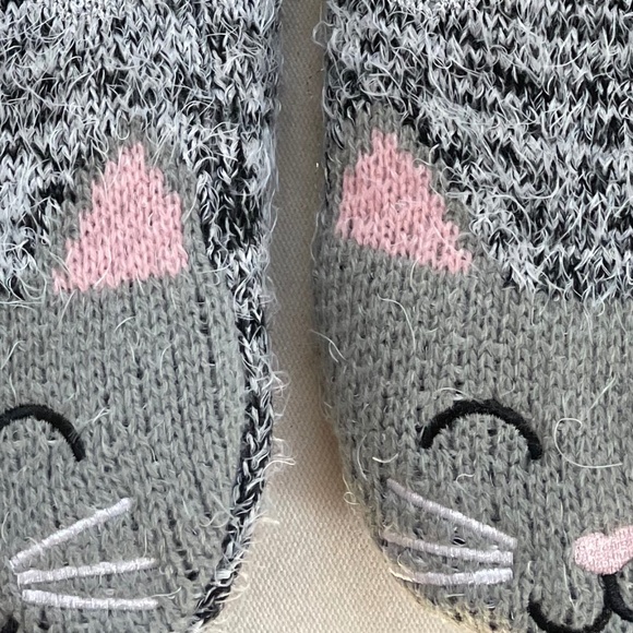 PRICE DROP! Super Plush and Stretchy Knee High Cat Socks! - Picture 4 of 12